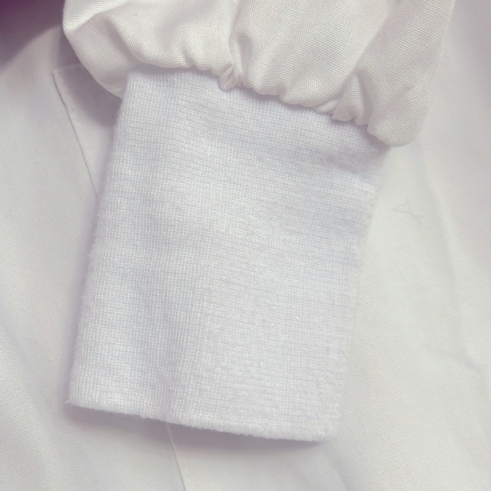 Cherokee White Button-Up Lab Coat. Size S. - Picture 4 of 7